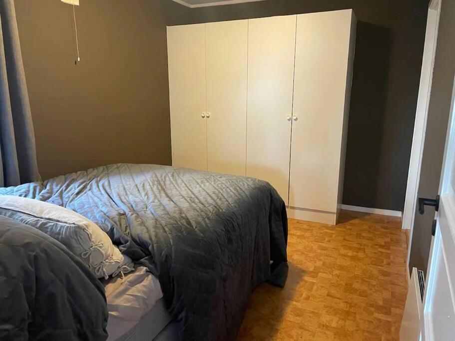 Leilighet I Rolig Gate Med Utsikt Og Gratis Parkering Tromsø Kültér fotó